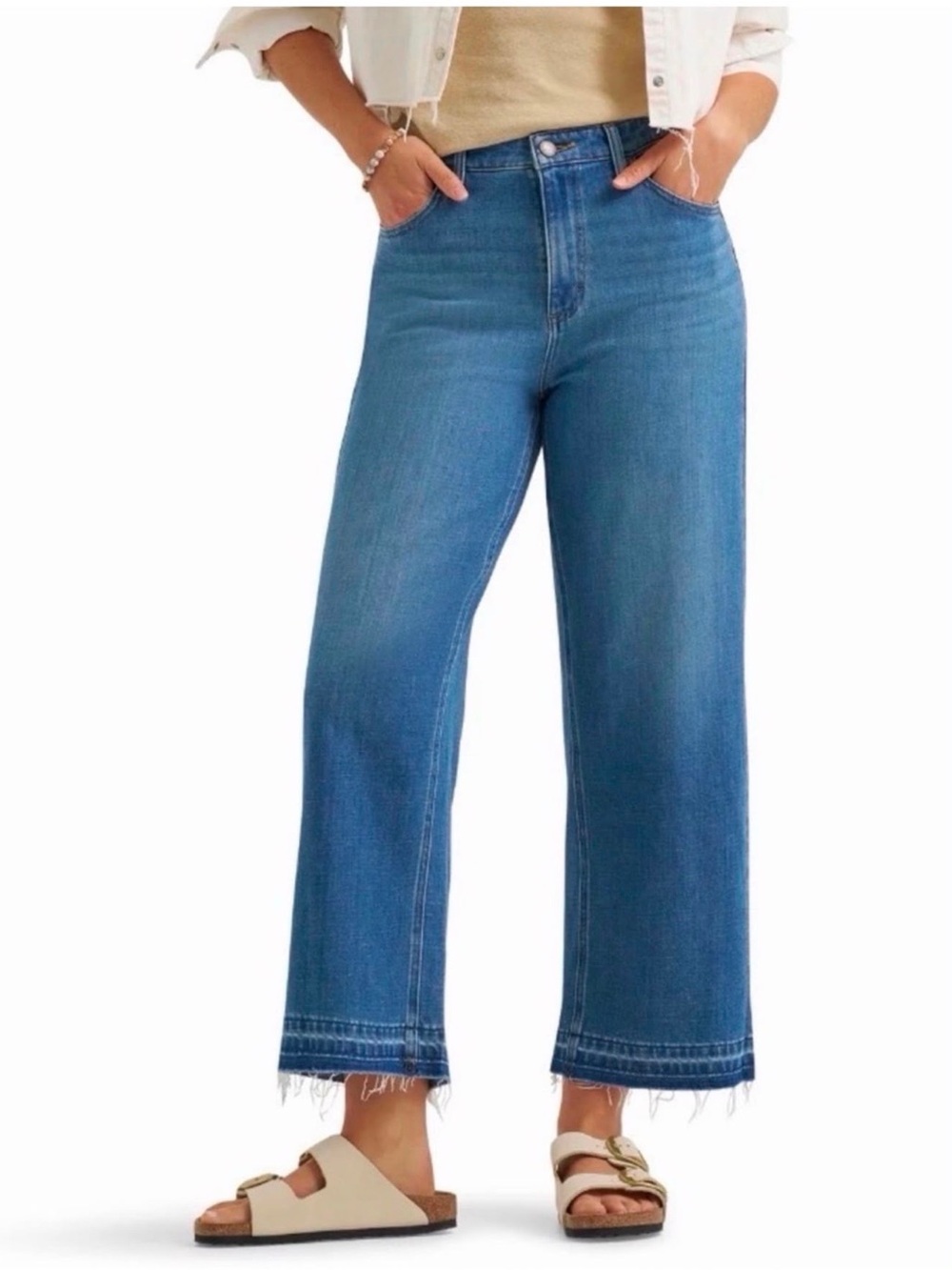 (16)Lee®️ Women's Heritage Wide Leg Crop Jeans, Size 4